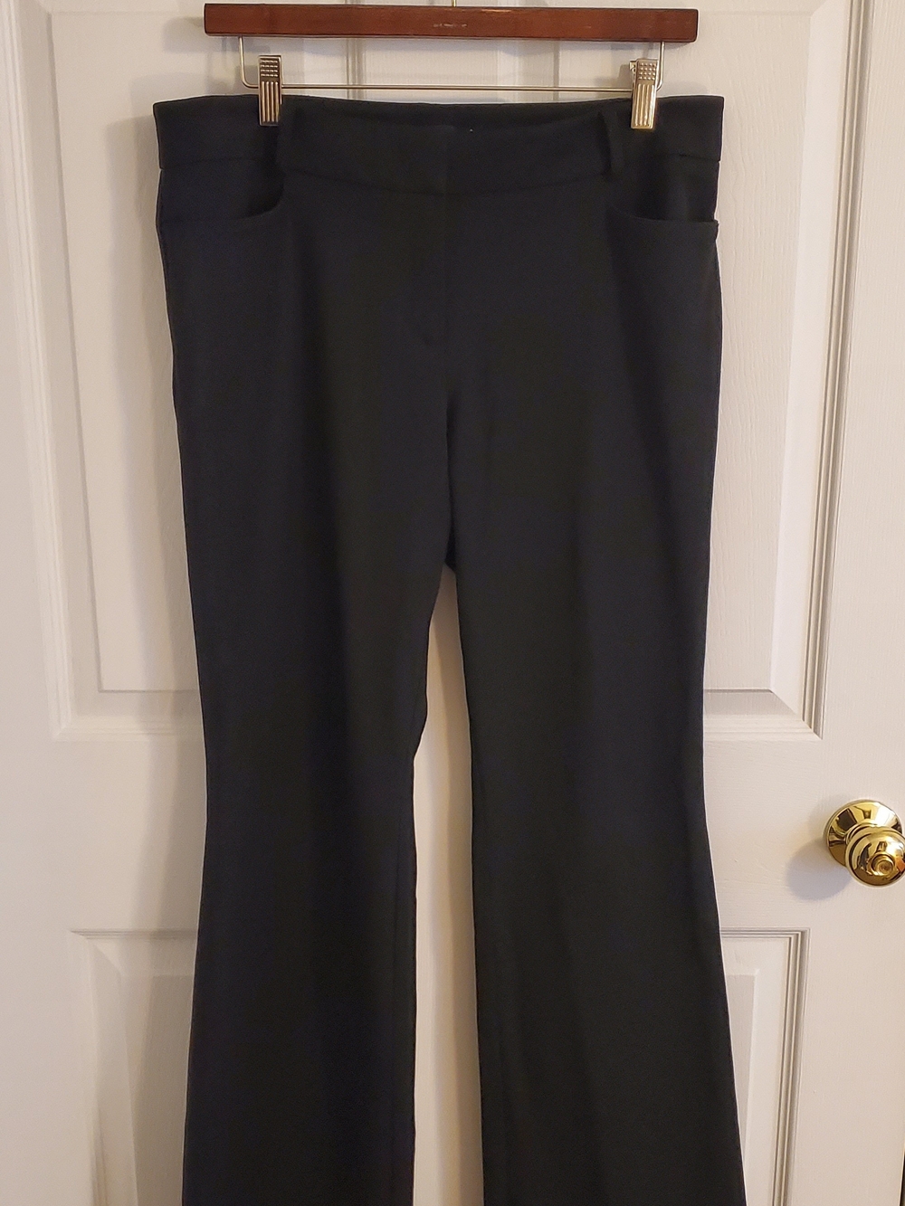 New York & Co. 7th Avenue Design Studio Black Pants - Size 8